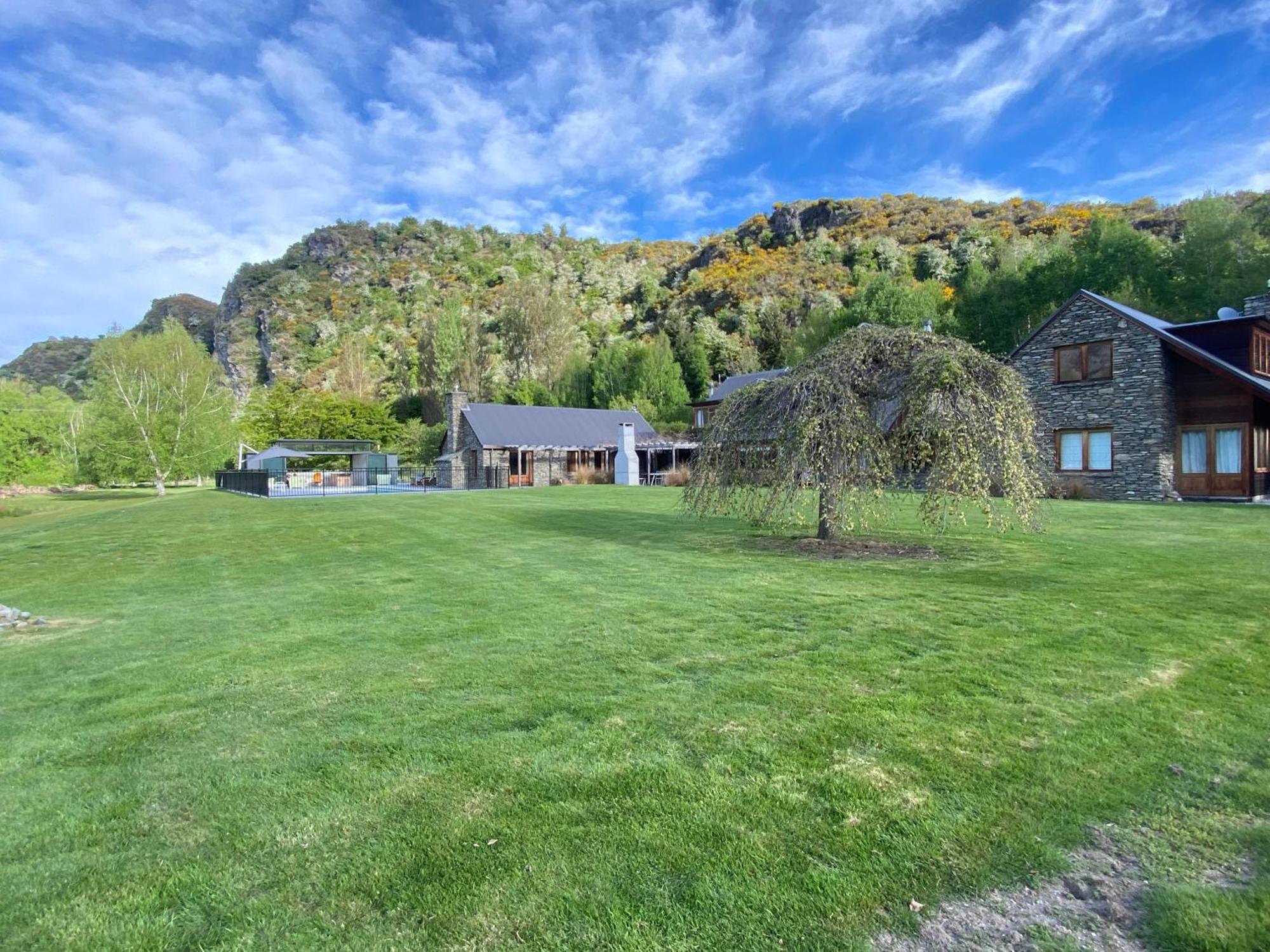 Wharenui Holiday Home By Majordomo Arrowtown Eksteriør billede