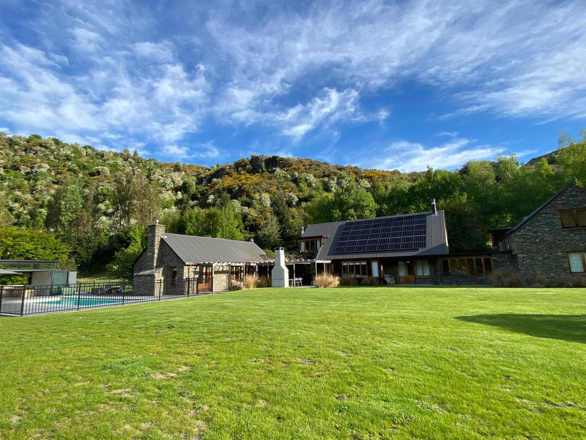 Wharenui Holiday Home By Majordomo Arrowtown Eksteriør billede
